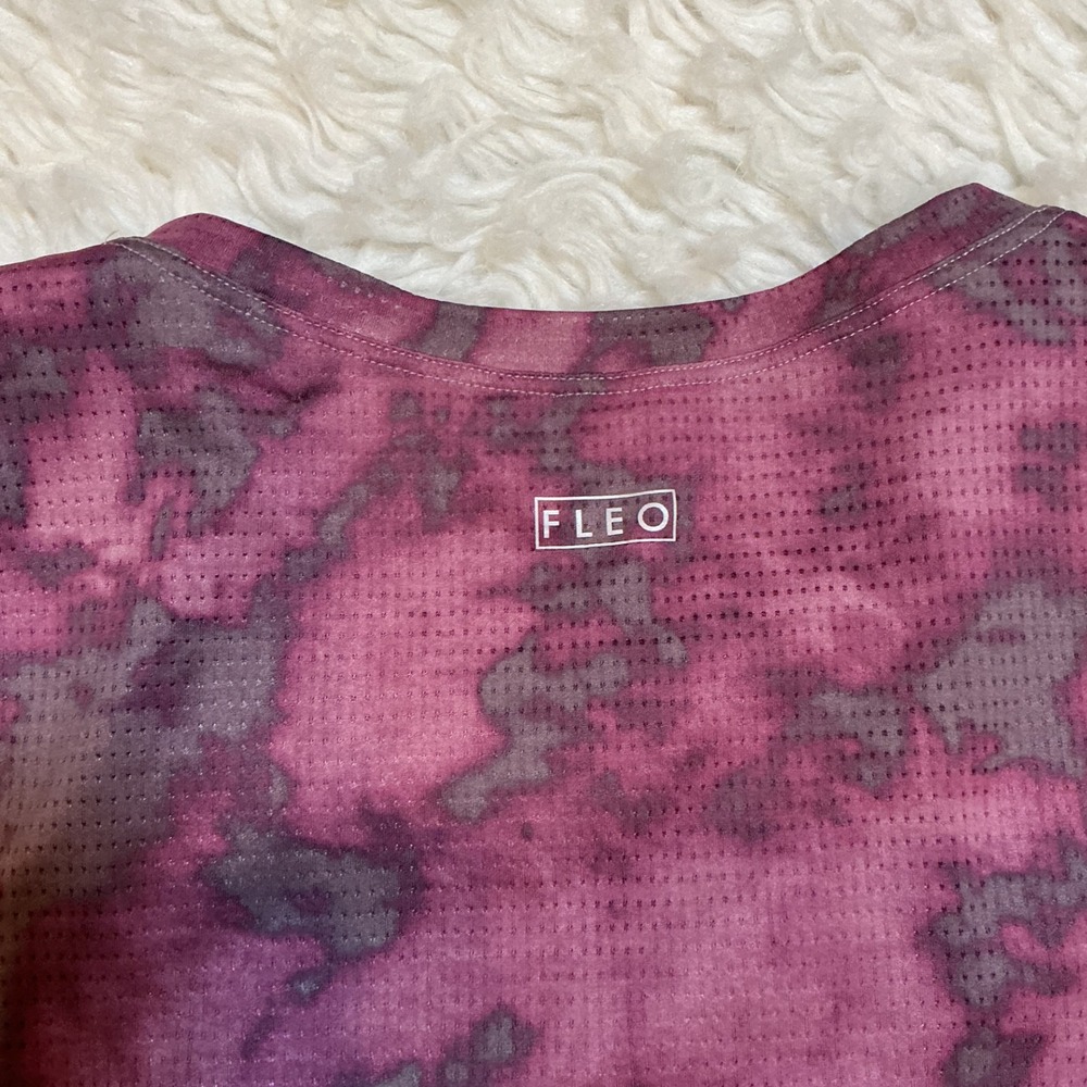 FLEO Crop Tank Top Womens Medium Plum Tie Dye Excellent Perforated Mesh Active - Picture 4 of 4
